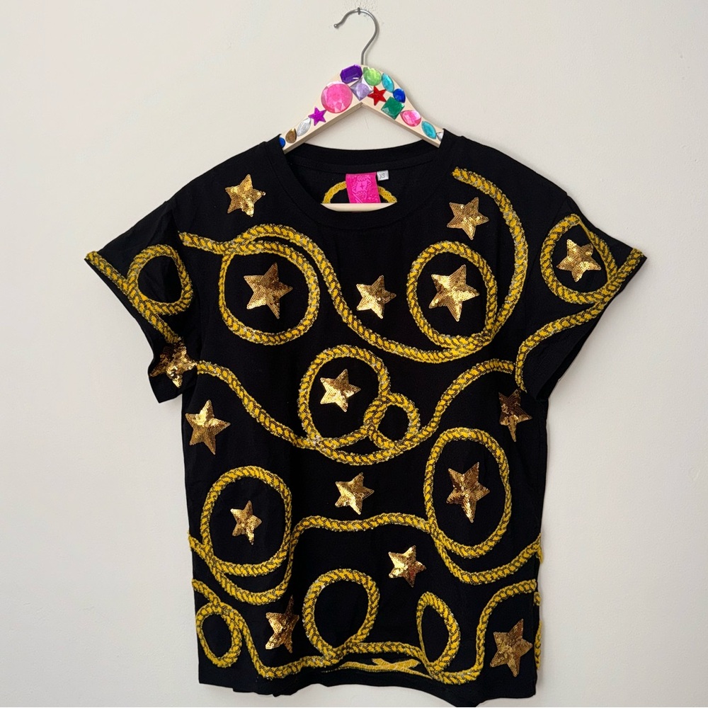 Brand New QUEEN OF SPARKLES QOS Black Star and Rope Tee